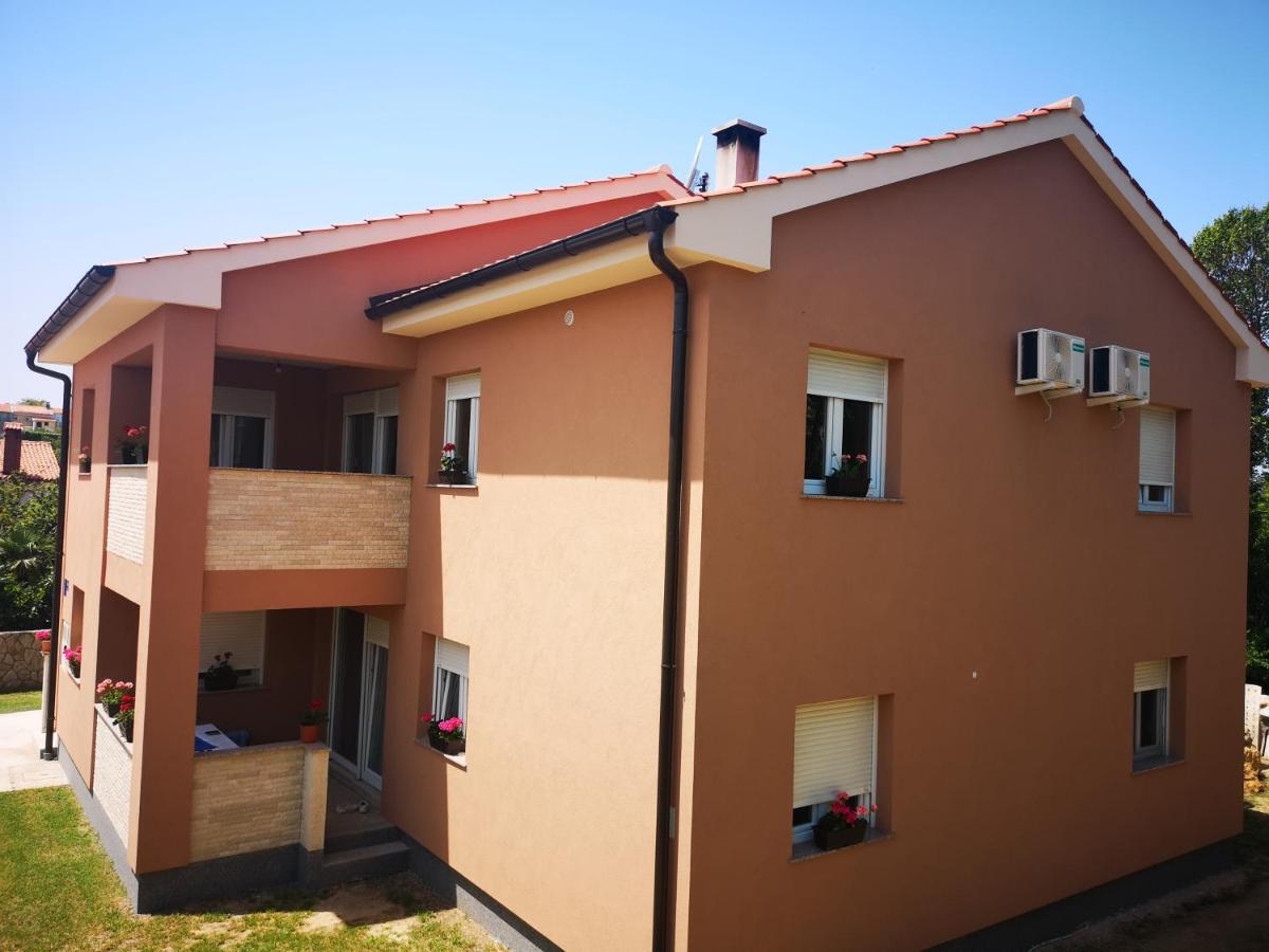 Apartmani Manda Omišalj Buitenkant foto
