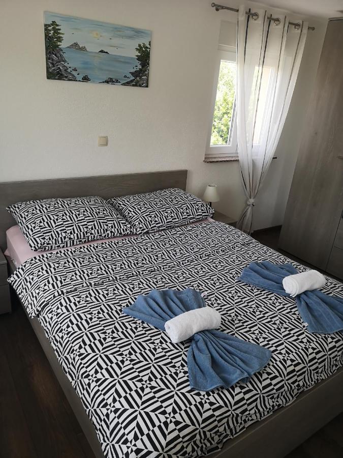 Apartmani Manda Omišalj Buitenkant foto